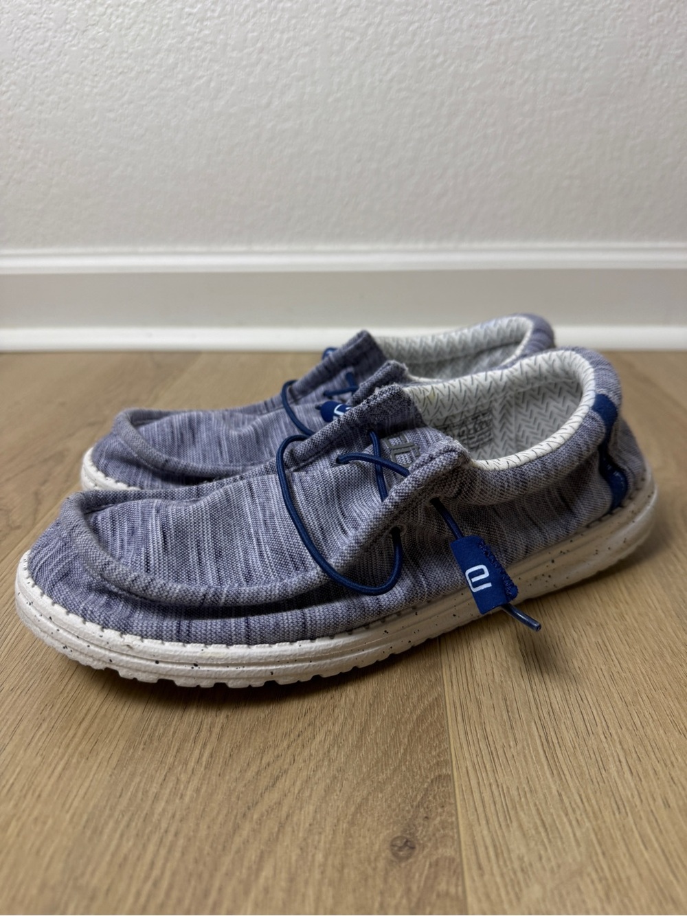 Hey Dude men’s Wally Knit Slip-On Sneakers in Heathered Blue size 9 - Picture 6 of 10